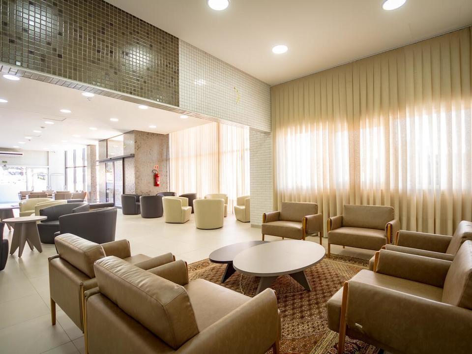 Hotel Confiance Barigui Курітіба Екстер'єр фото