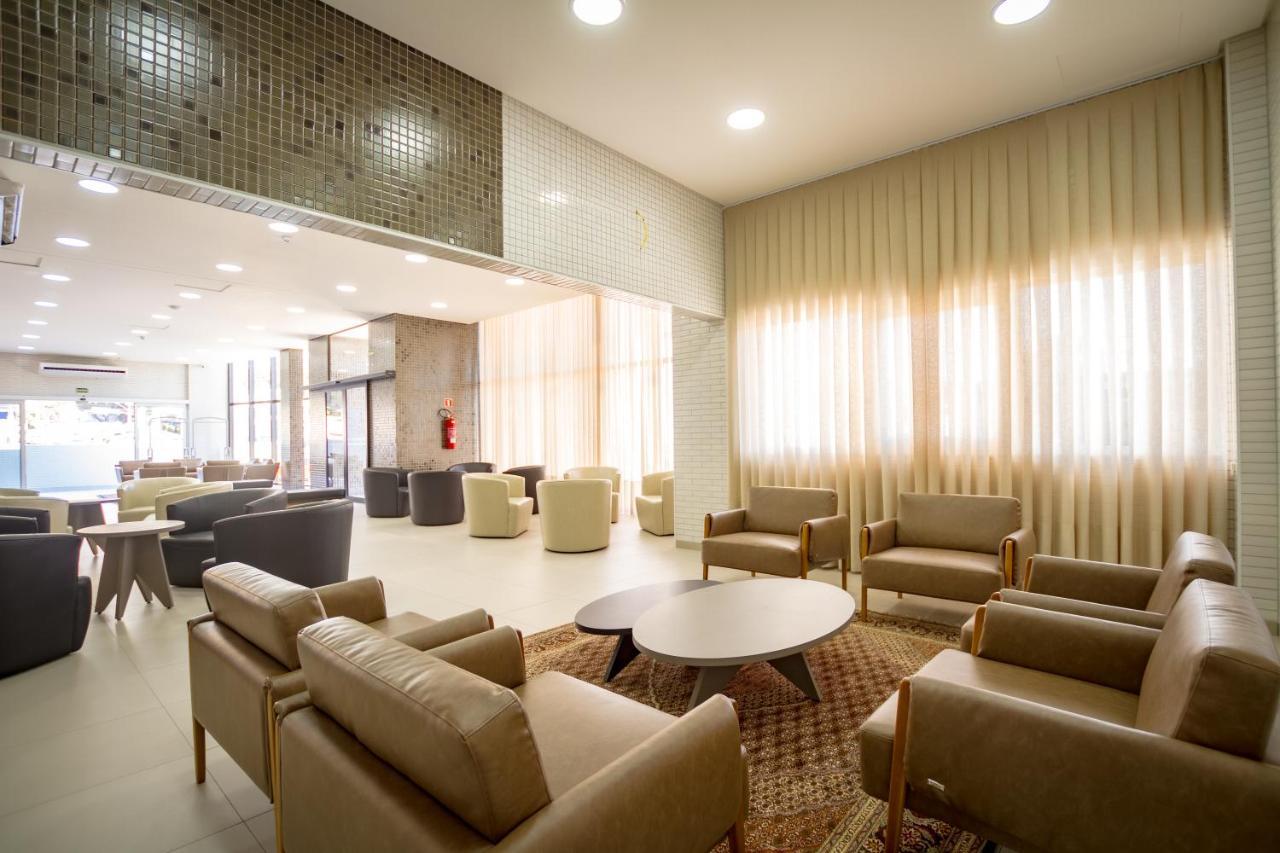 Hotel Confiance Barigui Курітіба Екстер'єр фото